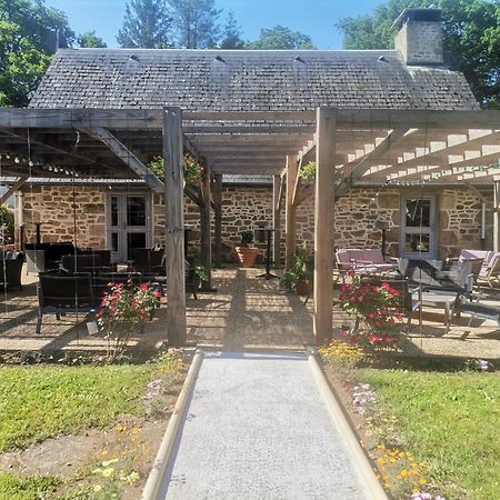 Отель Domaine Des Etangs De Taysse Espagnac Экстерьер фото